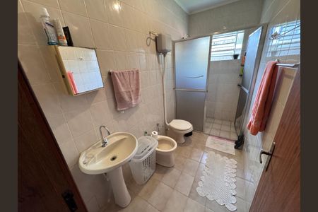Casa à venda com 100m², 2 quartos e 2 vagasBanheiro