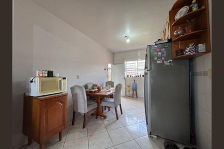 Casa à venda com 100m², 2 quartos e 2 vagasCozinha