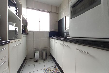 Apartamento à venda com 65m², 2 quartos e 1 vaga Apartamento à venda com 65m², 2 quartos e 1 vagaCozinha