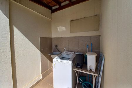 Apartamento à venda com 65m², 2 quartos e 1 vaga Apartamento à venda com 65m², 2 quartos e 1 vagaÁrea de Serviço