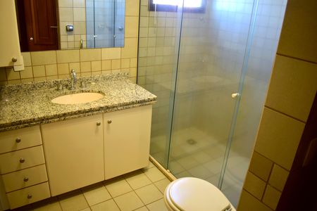 Apartamento para alugar com 195m², 4 quartos e 2 vagasBanheiro da Suíte 2