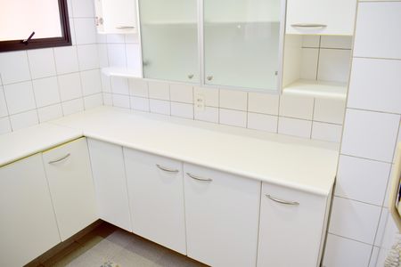 Apartamento para alugar com 195m², 4 quartos e 2 vagasCozinha