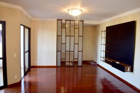 Apartamento para alugar com 195m², 4 quartos e 2 vagasSala