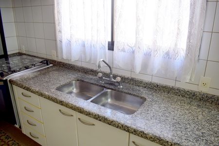 Apartamento para alugar com 195m², 4 quartos e 2 vagasCozinha