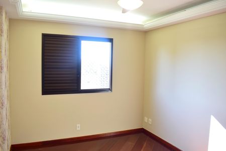 Apartamento para alugar com 195m², 4 quartos e 2 vagasSuíte 1
