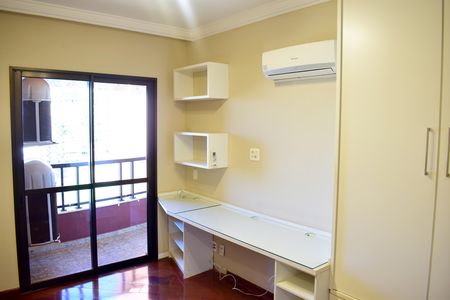 Apartamento para alugar com 195m², 4 quartos e 2 vagasQuarto 1
