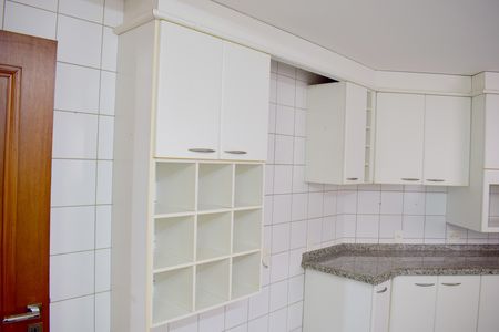 Apartamento para alugar com 195m², 4 quartos e 2 vagasCozinha