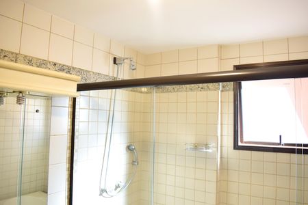 Apartamento para alugar com 195m², 4 quartos e 2 vagasBanheiro da Suíte 1