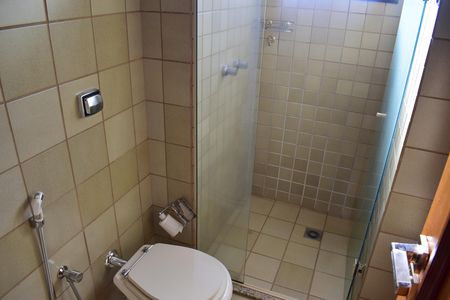 Apartamento para alugar com 195m², 4 quartos e 2 vagasBanheiro da Suíte 1
