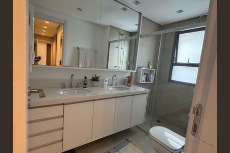 Apartamento à venda com 3 quartos, 131m² em Mirandópolis, São Paulo