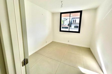 Apartamento à venda com 2 quartos, 80m² em Piratininga, Niterói