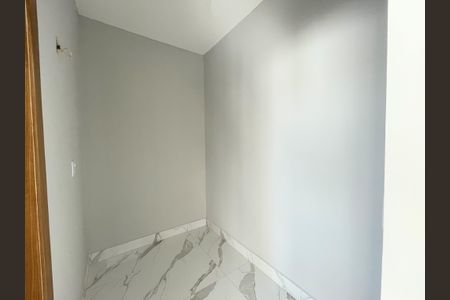 Closet da Suíte de casa à venda com 3 quartos, 130m² em Sinimbu, Belo Horizonte