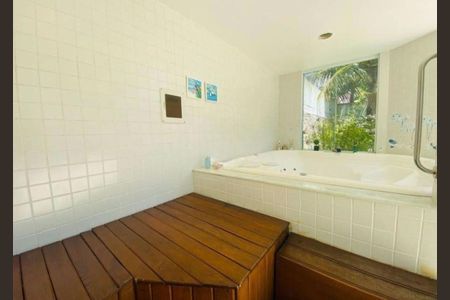 Casa à venda com 5 quartos, 630m² em Recreio dos Bandeirantes, Rio de Janeiro