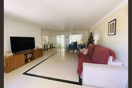 Casa à venda com 5 quartos, 630m² em Recreio dos Bandeirantes, Rio de Janeiro