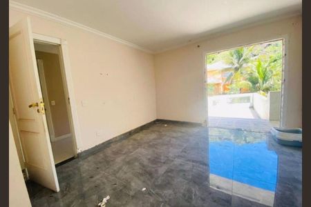 Casa à venda com 5 quartos, 630m² em Recreio dos Bandeirantes, Rio de Janeiro
