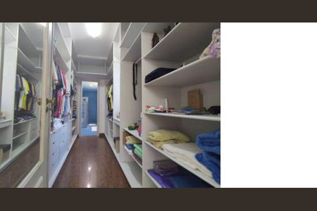 Casa à venda com 4 quartos, 550m² em Barra da Tijuca, Rio de Janeiro