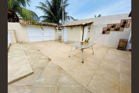 Casa à venda com 4 quartos, 180m² em Vargem Pequena, Rio de Janeiro