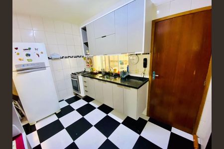 Casa à venda com 4 quartos, 180m² em Vargem Pequena, Rio de Janeiro