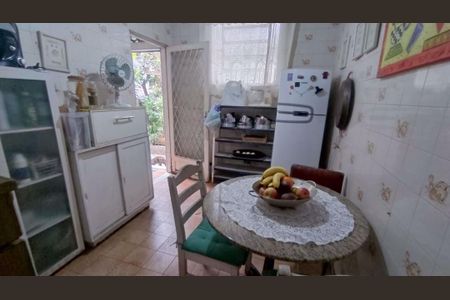 Casa à venda com 5 quartos, 300m² em Penha, Rio de Janeiro