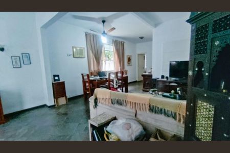 Casa à venda com 5 quartos, 300m² em Penha, Rio de Janeiro