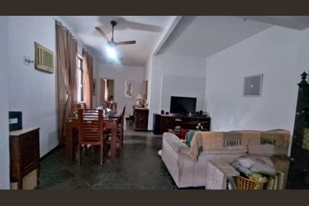 Casa à venda com 5 quartos, 300m² em Penha, Rio de Janeiro