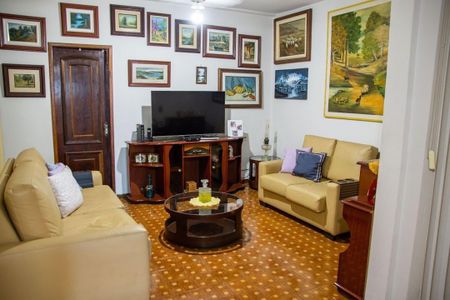 Casa à venda com 4 quartos, 217m² em Penha, Rio de Janeiro