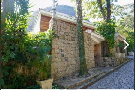 Casa à venda com 120m², 4 quartos e 2 vagas