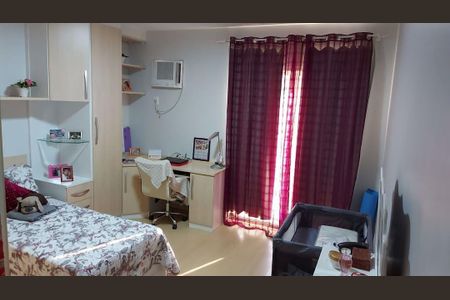 Casa à venda com 4 quartos, 350m² em Taquara, Rio de Janeiro