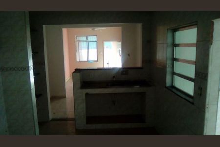 Casa à venda com 2 quartos, 120m² em Tanque, Rio de Janeiro