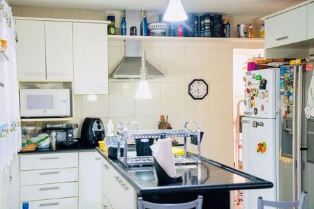 Casa à venda com 4 quartos, 245m² em Vargem Grande, Rio de Janeiro