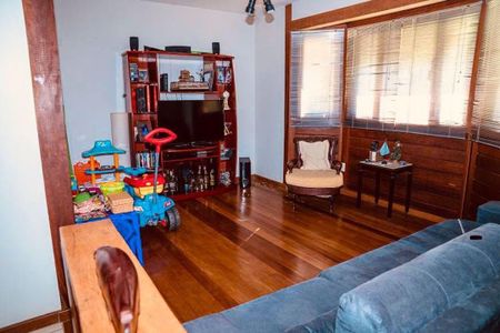 Casa à venda com 4 quartos, 245m² em Vargem Grande, Rio de Janeiro