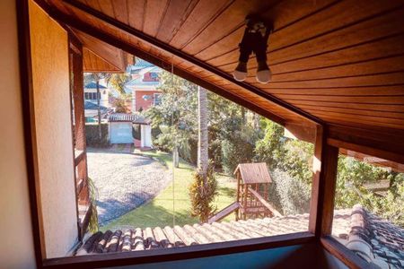 Casa à venda com 4 quartos, 245m² em Vargem Grande, Rio de Janeiro