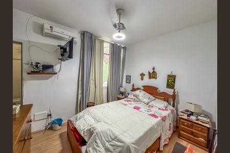 Casa à venda com 280m², 4 quartos e 2 vagas Casa à venda com 280m², 4 quartos e 2 vagasSuíte 1