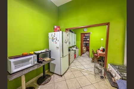 Casa à venda com 280m², 4 quartos e 2 vagas Casa à venda com 280m², 4 quartos e 2 vagasCozinha