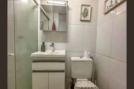 Casa à venda com 280m², 4 quartos e 2 vagas Casa à venda com 280m², 4 quartos e 2 vagasBanheiro Suíte master