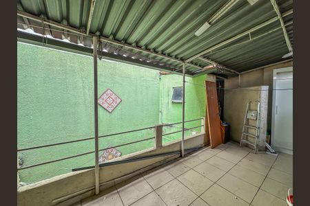 Casa à venda com 280m², 4 quartos e 2 vagas Casa à venda com 280m², 4 quartos e 2 vagasÁrea comum