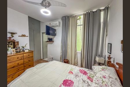 Casa à venda com 280m², 4 quartos e 2 vagas Casa à venda com 280m², 4 quartos e 2 vagasSuíte 1