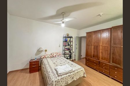 Casa à venda com 280m², 4 quartos e 2 vagas Casa à venda com 280m², 4 quartos e 2 vagasSuíte 2