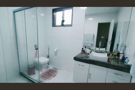 Casa à venda com 4 quartos, 259m² em Olaria, Rio de Janeiro