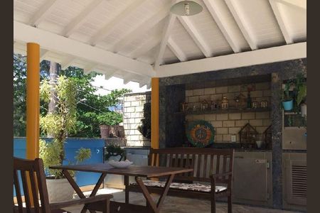 Casa à venda com 4 quartos, 1200m² em Barra da Tijuca, Rio de Janeiro