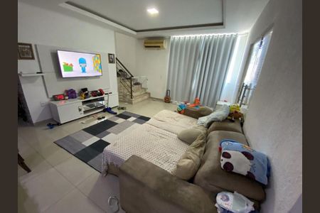 Casa à venda com 3 quartos, 270m² em Vargem Grande, Rio de Janeiro