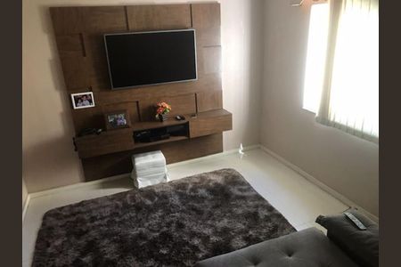 Casa à venda com 2 quartos, 111m² em Irajá, Rio de Janeiro