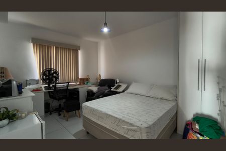 Casa de condomínio à venda com 280m², 3 quartos e 2 vagas Casa de condomínio à venda com 280m², 3 quartos e 2 vagasSuíte 2