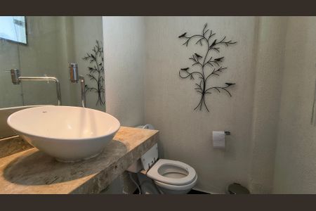 Casa de condomínio à venda com 280m², 3 quartos e 2 vagas Casa de condomínio à venda com 280m², 3 quartos e 2 vagasLavabo