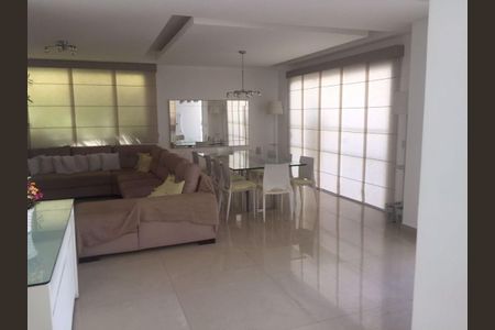 Casa à venda com 3 quartos, 280m² em Vargem Pequena, Rio de Janeiro