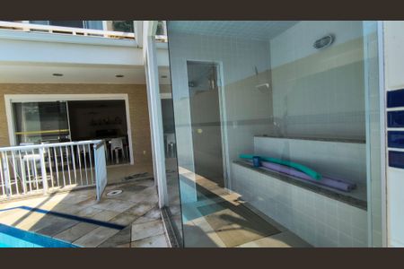 Casa de condomínio à venda com 280m², 3 quartos e 2 vagas Casa de condomínio à venda com 280m², 3 quartos e 2 vagasSauna