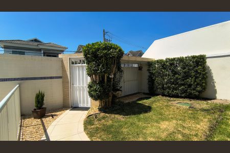 Casa de condomínio à venda com 280m², 3 quartos e 2 vagas Casa de condomínio à venda com 280m², 3 quartos e 2 vagasQuintal