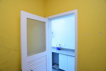 Apartamento à venda com 247m², 4 quartos e 4 vagasQuarto de Serviço