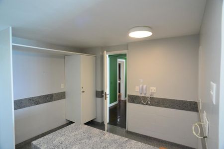 Apartamento à venda com 247m², 4 quartos e 4 vagasCozinha