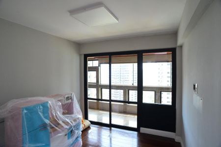 Apartamento à venda com 247m², 4 quartos e 4 vagasSuíte 1
